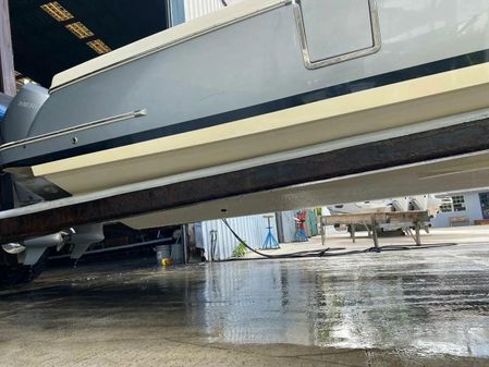 Chris-Craft Calypso 30 image