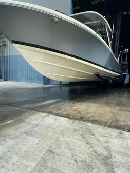 Chris-Craft Calypso 30 image