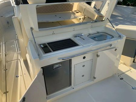 Chris-Craft Catalina 34 image