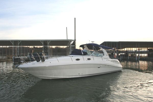 Sea Ray 340 Sundancer - main image