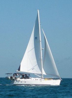 Hunter 44 - main image