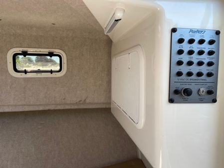 Parker 2520 XLD Sport Cabin image