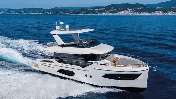 Absolute Navetta 53 