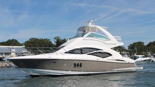 Cruisers Yachts 447 Sport Sedan 