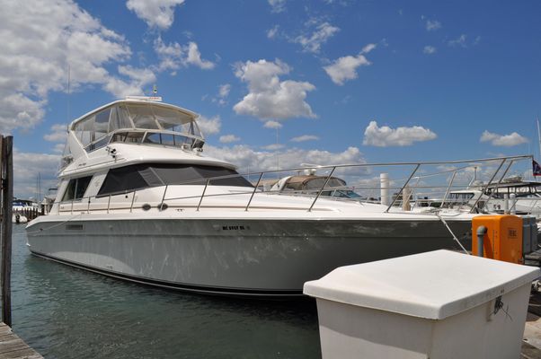 Sea Ray 550 Sedan Bridge - main image