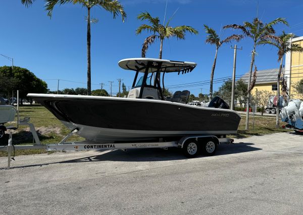 Sea-pro 242-CENTER-CONSOLE image