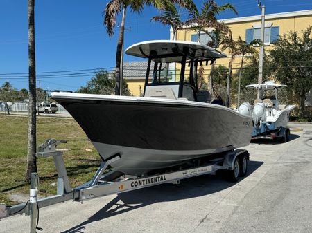 Sea-pro 242-CENTER-CONSOLE image