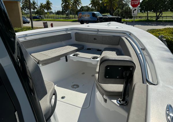 Sea-pro 242-CENTER-CONSOLE image