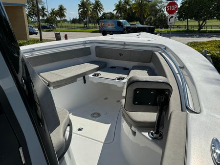 Sea-pro 242-CENTER-CONSOLE image