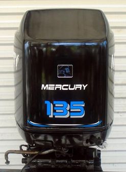 Mercury Optimax 135hp 25 inch Shaft Direct Injected 2 Stroke Outboard motor image