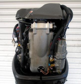 Mercury Optimax 135hp 25 inch Shaft Direct Injected 2 Stroke Outboard motor image
