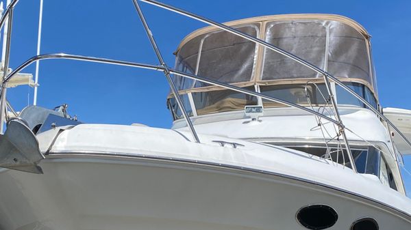 Sea Ray 380 Aft Cabin