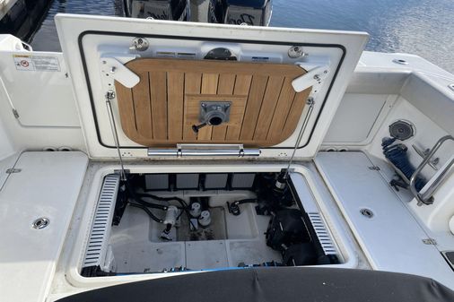 Boston Whaler 330 Outrage image