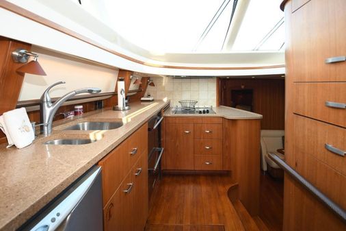 Tiara Yachts 5800 Sovran image