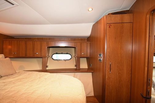 Tiara Yachts 5800 Sovran image