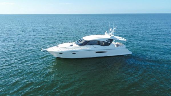 Tiara Yachts 5800 Sovran image