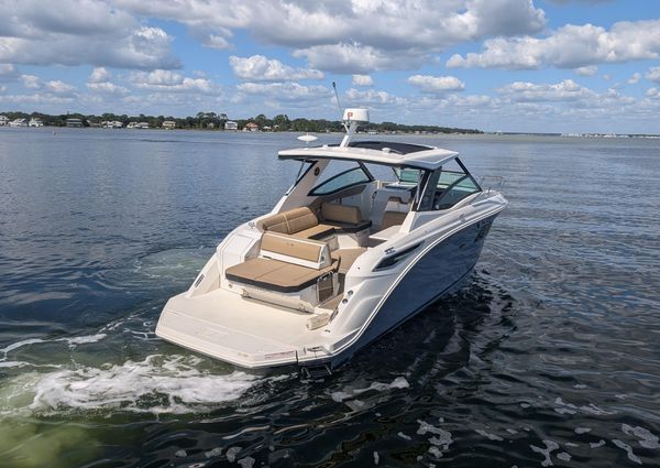 Sea Ray Sundancer 320 image