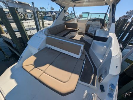 Sea-ray 320-SUNDANCER image