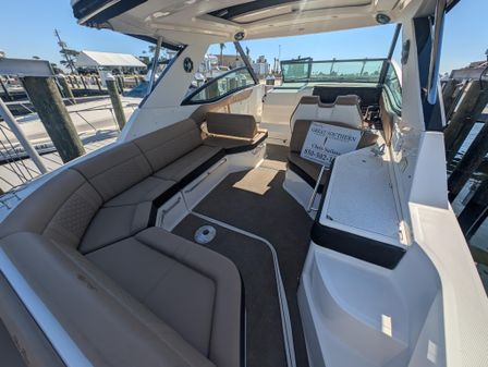 Sea-ray 320-SUNDANCER image