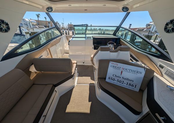 Sea Ray Sundancer 320 image