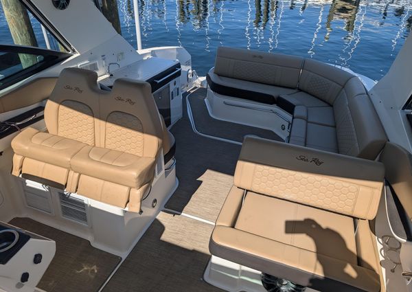 Sea Ray Sundancer 320 image