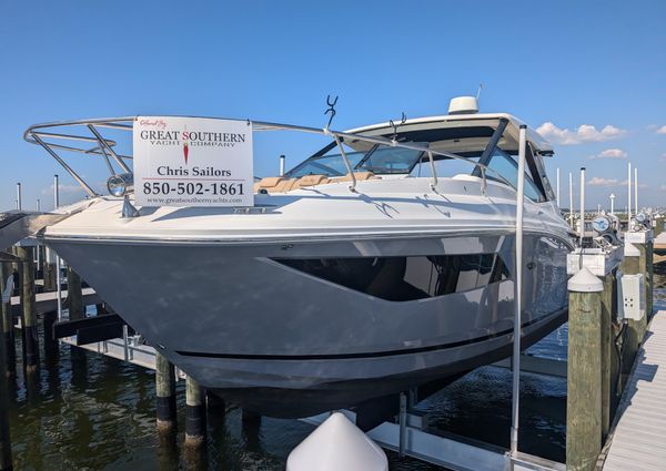 Sea Ray Sundancer 320 image