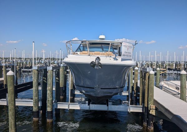 Sea Ray Sundancer 320 image