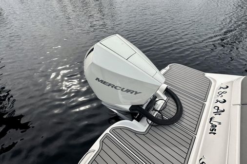 Sea Ray 270 SDX-OB image