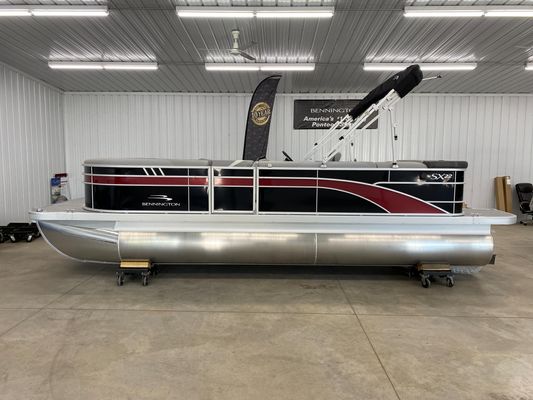 Bennington 22 SLX - main image