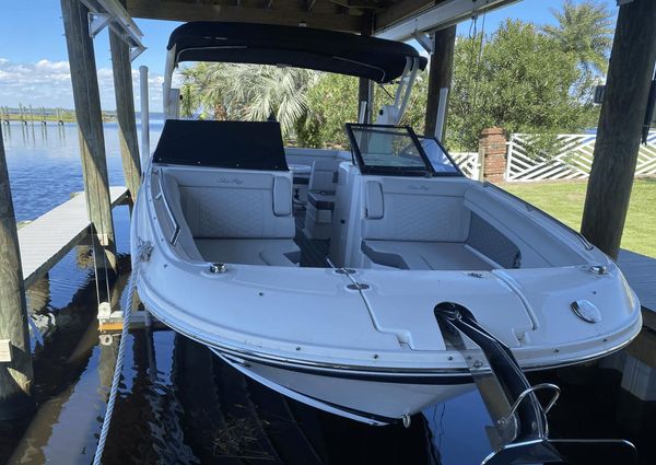 Sea Ray SDX 270 Outboard image