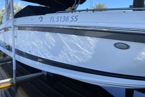 Sea Ray SDX 270 Outboard image