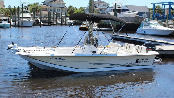 Carolina Skiff 218 DLV 