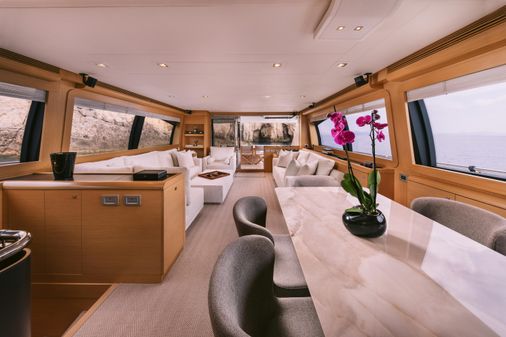 Ferretti Yachts 800 2010 image