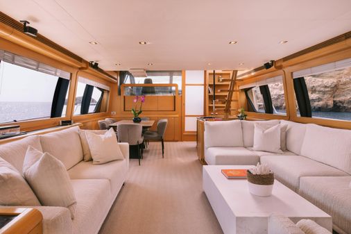 Ferretti Yachts 800 2010 image