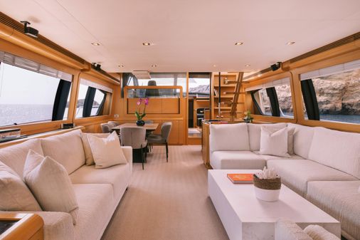 Ferretti Yachts 800 2010 image