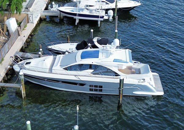 Azimut 55S image