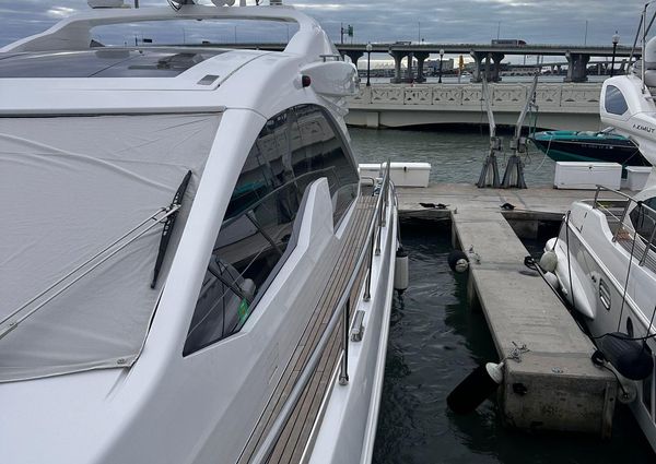 Azimut 55S image