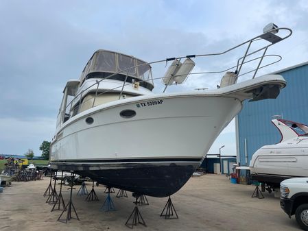 Carver 356 Motor Yacht image