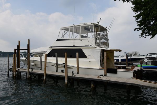 Viking 53 Convertible - main image