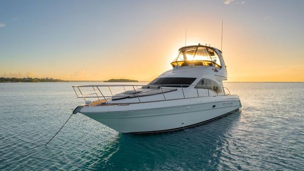 Sea Ray 44 Sedan Bridge
