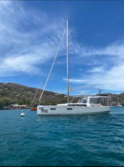 Beneteau Oceanis 38.1 image