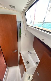 Beneteau Oceanis 38.1 image