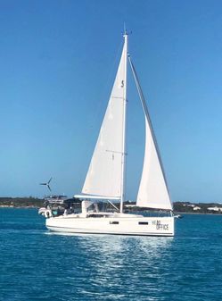 Beneteau Oceanis 38.1 image