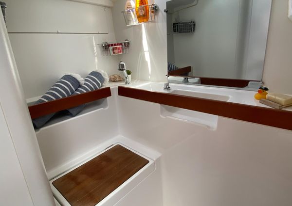 Beneteau Oceanis 38.1 image