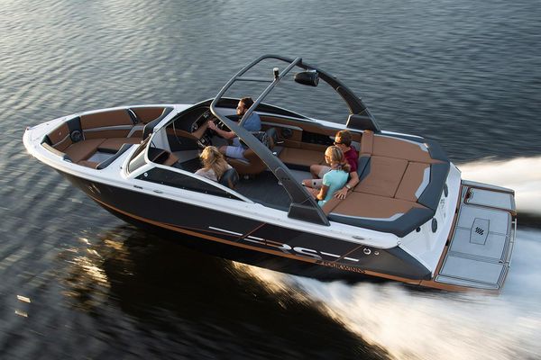 Four Winns H230RS - main image