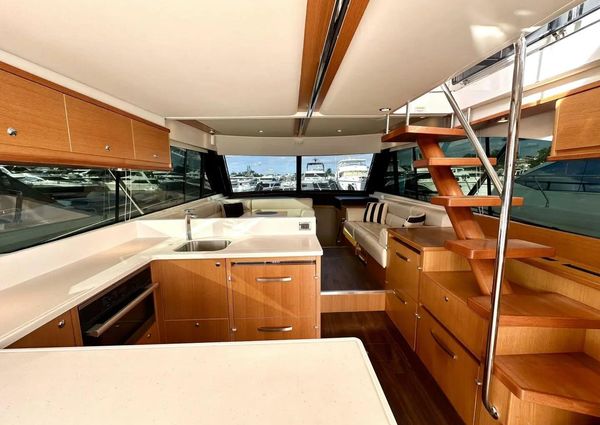 Riviera 50 Enclosed Flybridge image