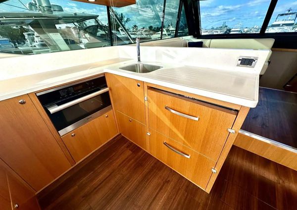 Riviera 50 Enclosed Flybridge image