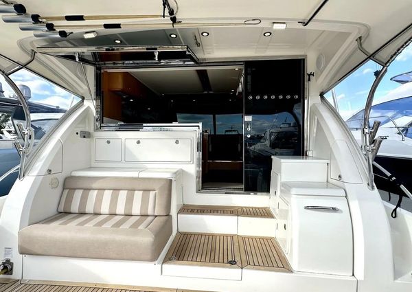 Riviera 50 Enclosed Flybridge image