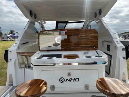 NHD 365 Open Deck HT image