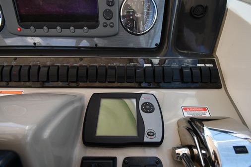 Sea Ray 380 Sundancer image